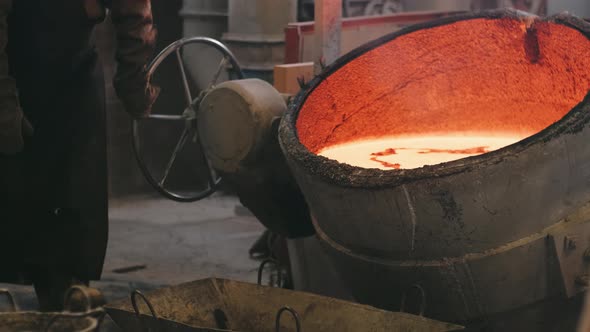 Iron And Steel Works alt