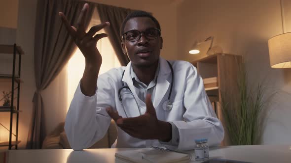 Medical Webinar Telehealth Chat Puzzled Doctor alt