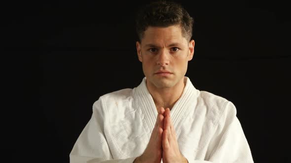 Man practicing karate alt