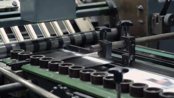 Close Up Machine on Print Factory alt
