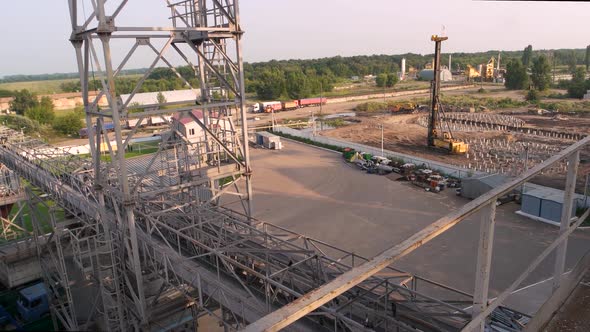 Construction Frames. alt