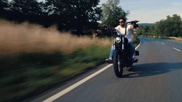 Motorbike Road Trip alt