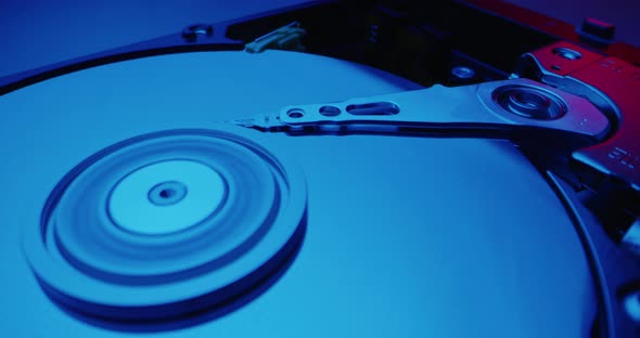 Interior of a Hard Disk Drive alt