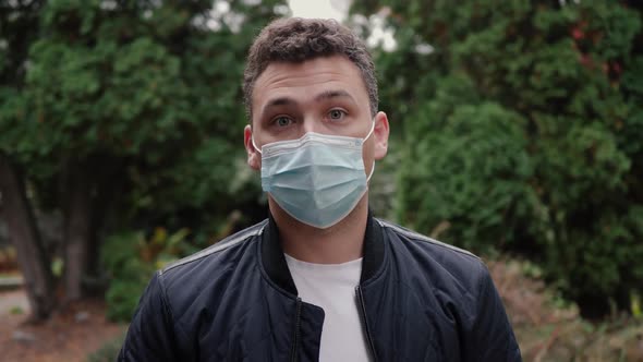 Man in Mask Talks alt