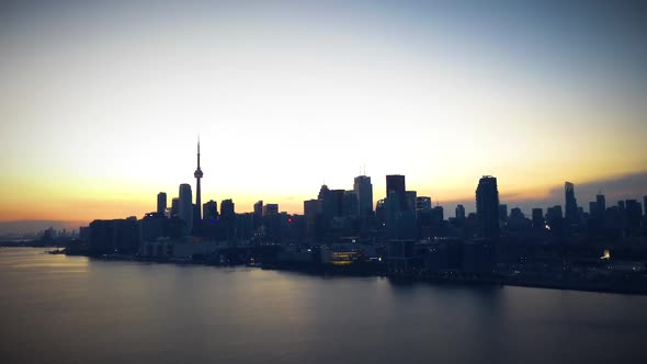 Beautiful aerial shot of the Toronto skyline during sunset. alt