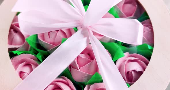 sweet roses box, sweet present
