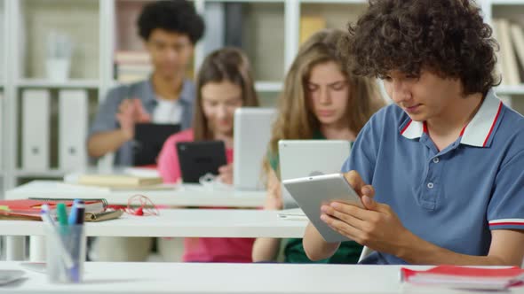 Teenagers in School alt