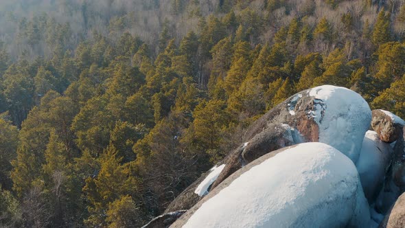 The national park Krasnoyarskie Stolby Winter Mountains Siberia Krasnoyarsk alt
