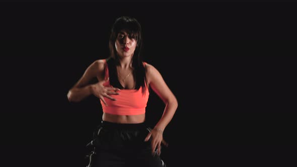 Young Woman Dancing Hip Hop alt