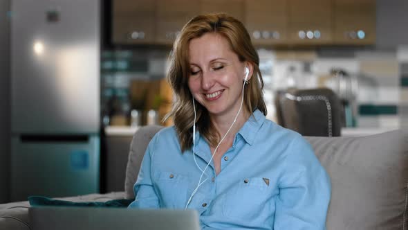 Funny Woman Video Call Gossiping with Friend and Laughing Smiling Rbbro