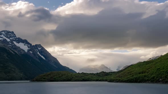 The lago Dickson before the sunset alt