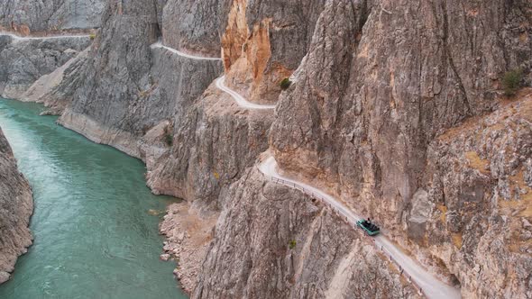 Off Road Tour In Stone Canyon alt