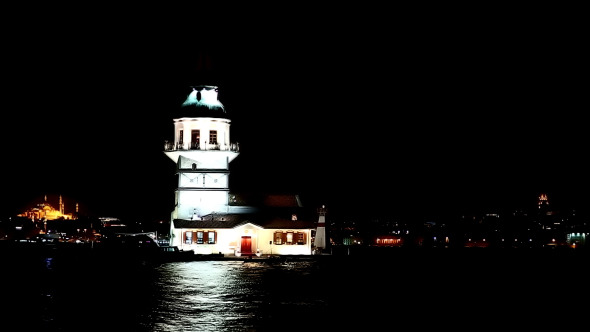 Maiden's tower Night Time 2