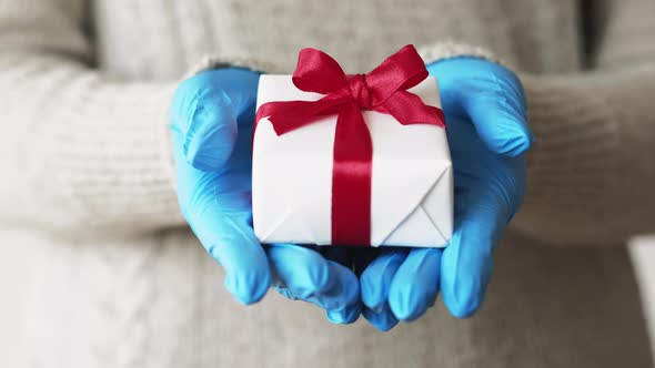 New Year Christmas Gift Box Gloves alt