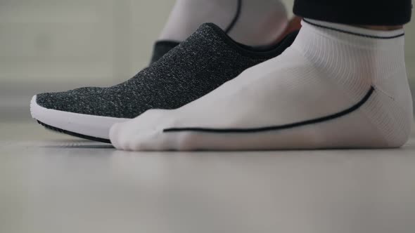 Man Shoes Sneakers Close Up alt