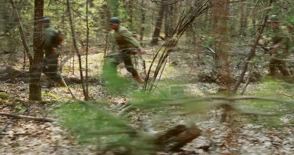 American Soldiers Of USA Infantry Of World War II Marching Running Run Along Forest In Autumn Spring alt