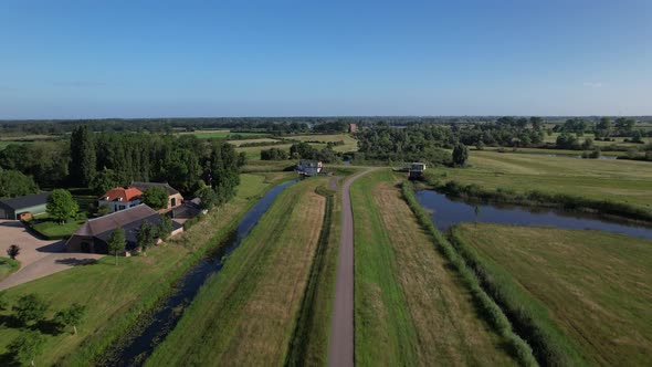 Pumping station part of water management in Dutch river valley landscape at the end of meandering em alt