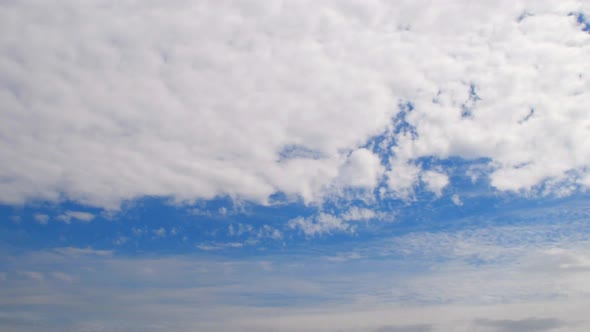Sky with cirrus clouds