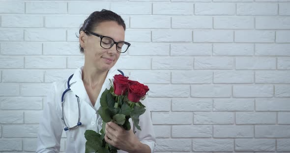 Doctor Enjoy Flowers alt