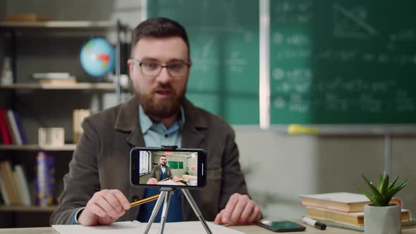 Online Lesson in Mathematics and Geomerity for Distance Learning alt