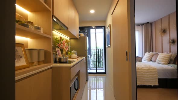 Compact and Stylish Kitchen Area in an Apartment Decoration alt