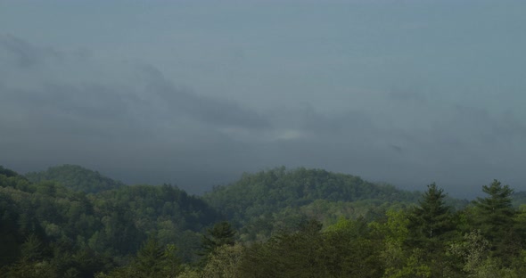 Great Smoky Mountains - Morning Clouds - Tennessee - Time lapse