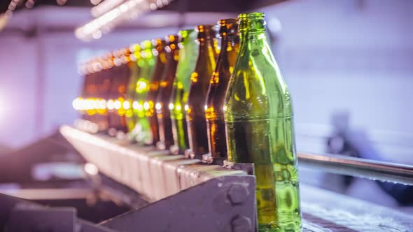 Equipment Transports Brown and Green Glass Bottles for Beer