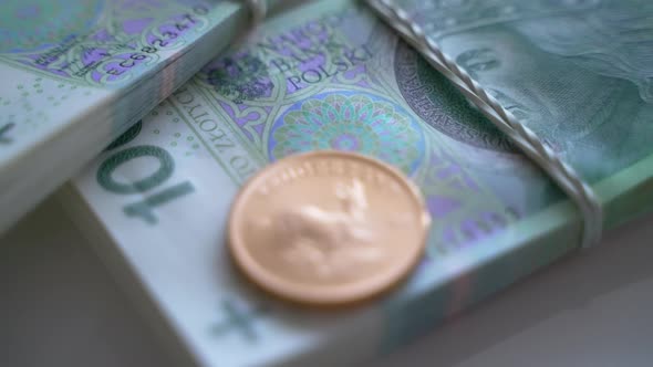 Two Sets of 100 Polish Zlotych and South African Krugerrand Coin alt