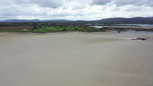 Beach at the Sheskinmore Nature Reserve Between Ardara and Portnoo in Donegal - Ireland alt
