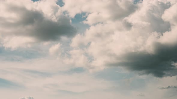 Timelapse Clouds in the Sky