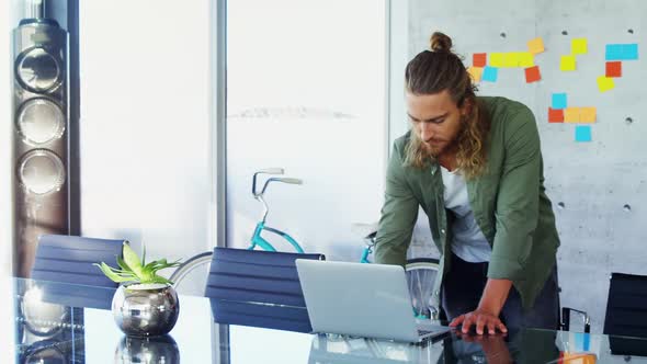 Man working in the office 4K 4k alt