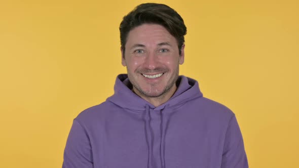 Man Yes By Head Shake Yellow Background alt