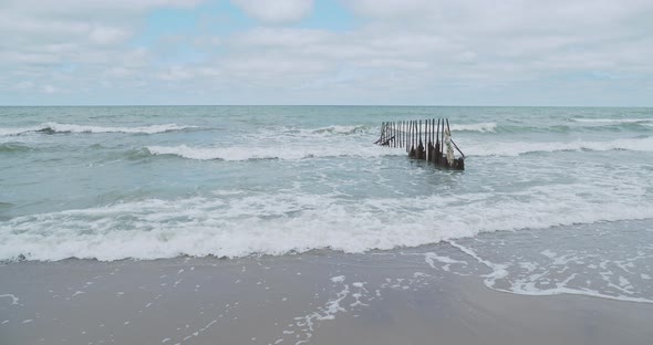 Breakwater of Larch Logs. Strengthening the Seashore To Keep the Sand on the Beach. Zelenogradsk alt