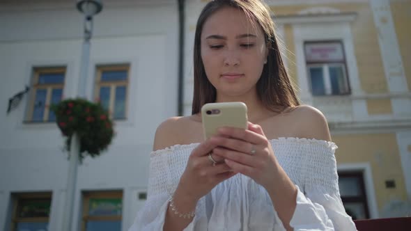 Internet and Social Media Take All Her Free Time alt