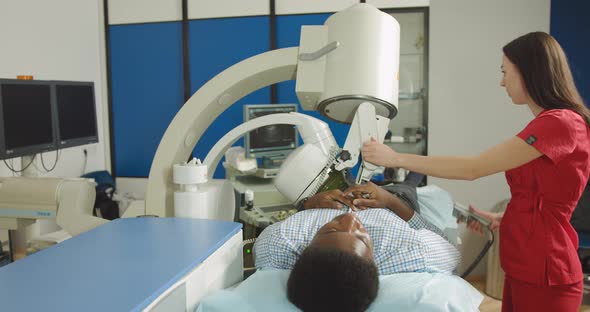 Extracorporeal Shock Wave Lithotripsy alt