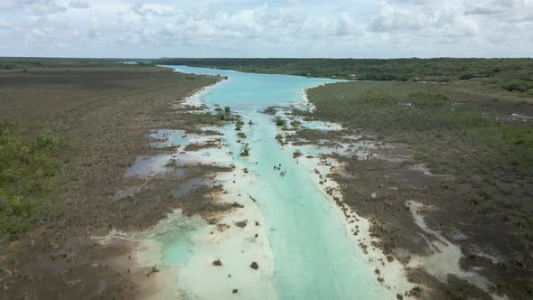 View of blue waters of Quintana Roo alt