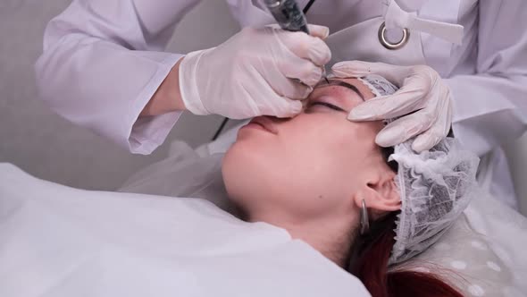 Beautiful Coloring Eyebrows in the Beauty Studio the Method  Permanent Makeup alt