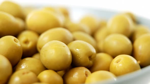 Close-up of marinated olives in bowl 4k alt
