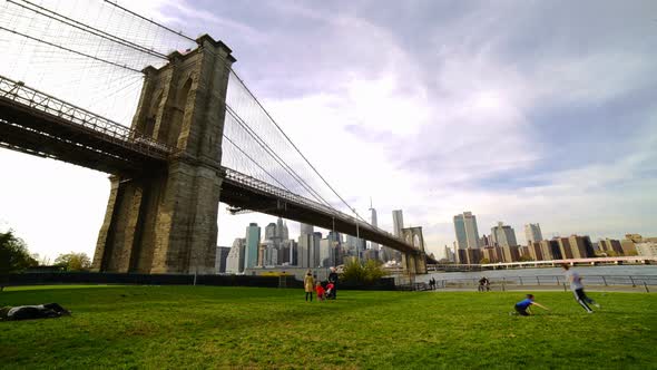 NYC Brooklyn Bridge & The Family