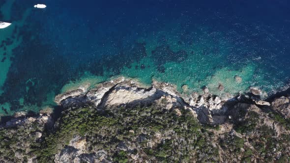 Overview of coast and turquoise sea, Elba Island, Italy alt