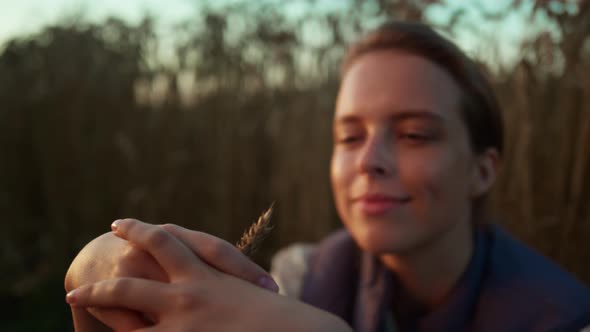 Smiling Woman Wheat Field Portrait alt