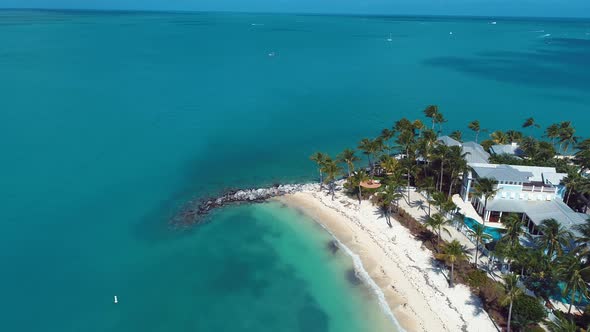 Paradise landscape of caribbean sea of Florida Keys Florida United States. alt