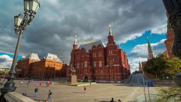autumn day in the center of Moscow alt