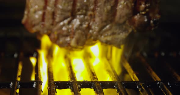 Porterhouse Steak Barbecue On Flames 41b