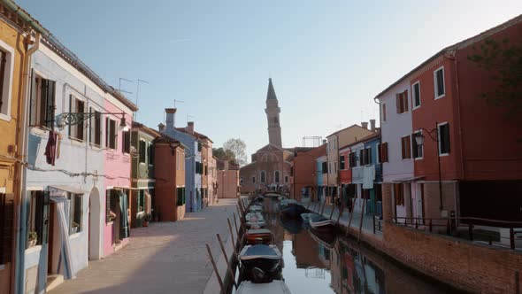 Burano island scene with Leaning Bell Tower, Italy alt