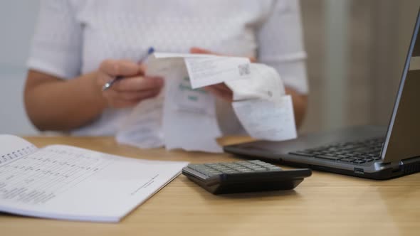 Close Up Woman Planning Budget Investment Strategy Checking Balance Calculating Bills alt