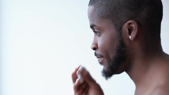 Man Skincare Face Cleansing Treatment alt