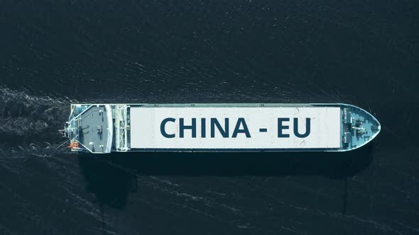 Moving Big Cargo Ship with CHINA  EU Text alt