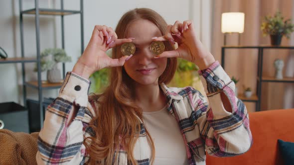 Girl Stock Trader Earning Bitcoins After Online Monitoring Trading Operations Mining Hold BTC Coins alt