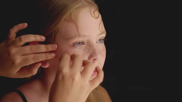 Hairdresser Making Retro Hairstyle To Young Girl in Beauty Studio, Hairstylist Doing Vintage Hairdo alt
